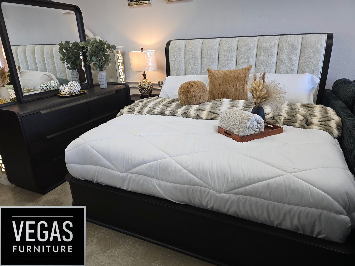 Osterley
Bedroom Set 4Pc