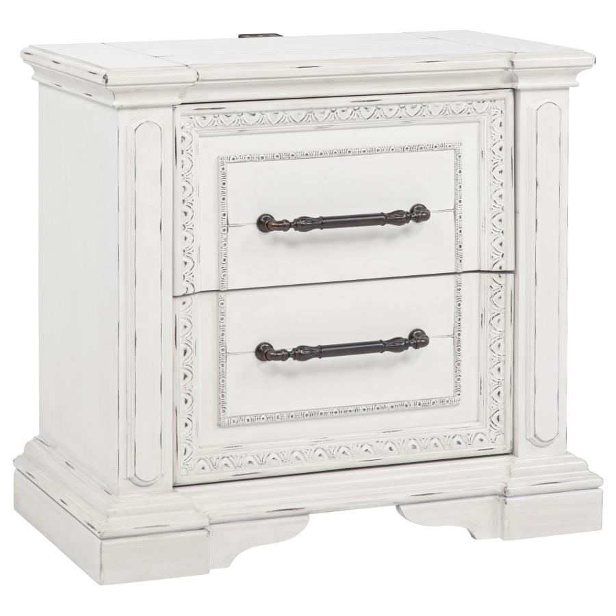 McKinney 4-piece Bedroom Set Vintage White