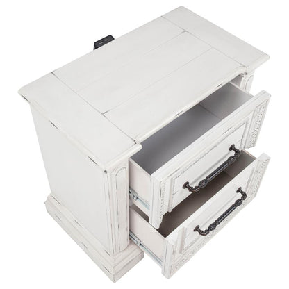 McKinney 4-piece Bedroom Set Vintage White
