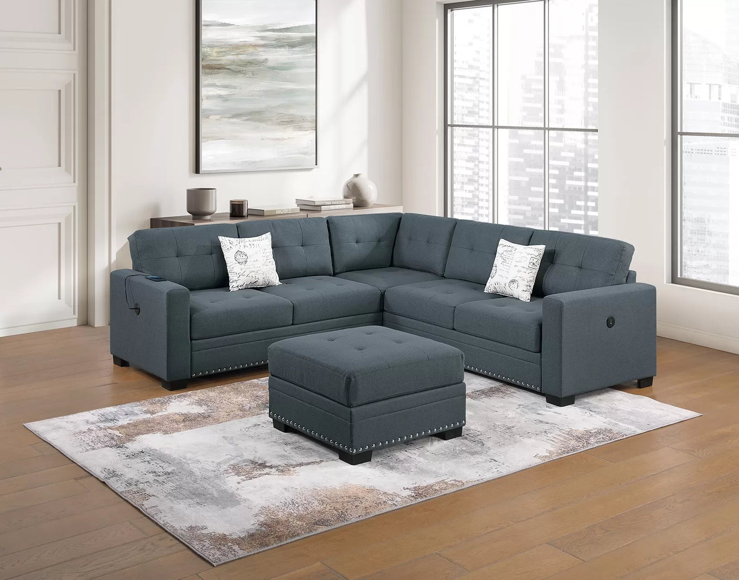 Sectional W/ Ottoman /USB