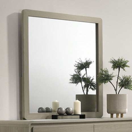 Rainier
Bedroom Set 4Pc