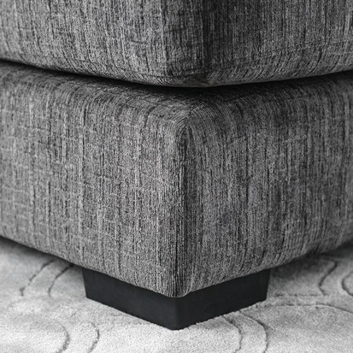 U-Sectional w/ Right Chaise