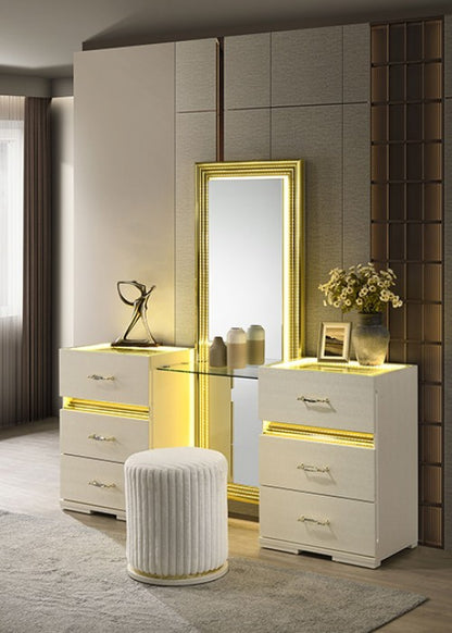 Lucida
Bedroom Set