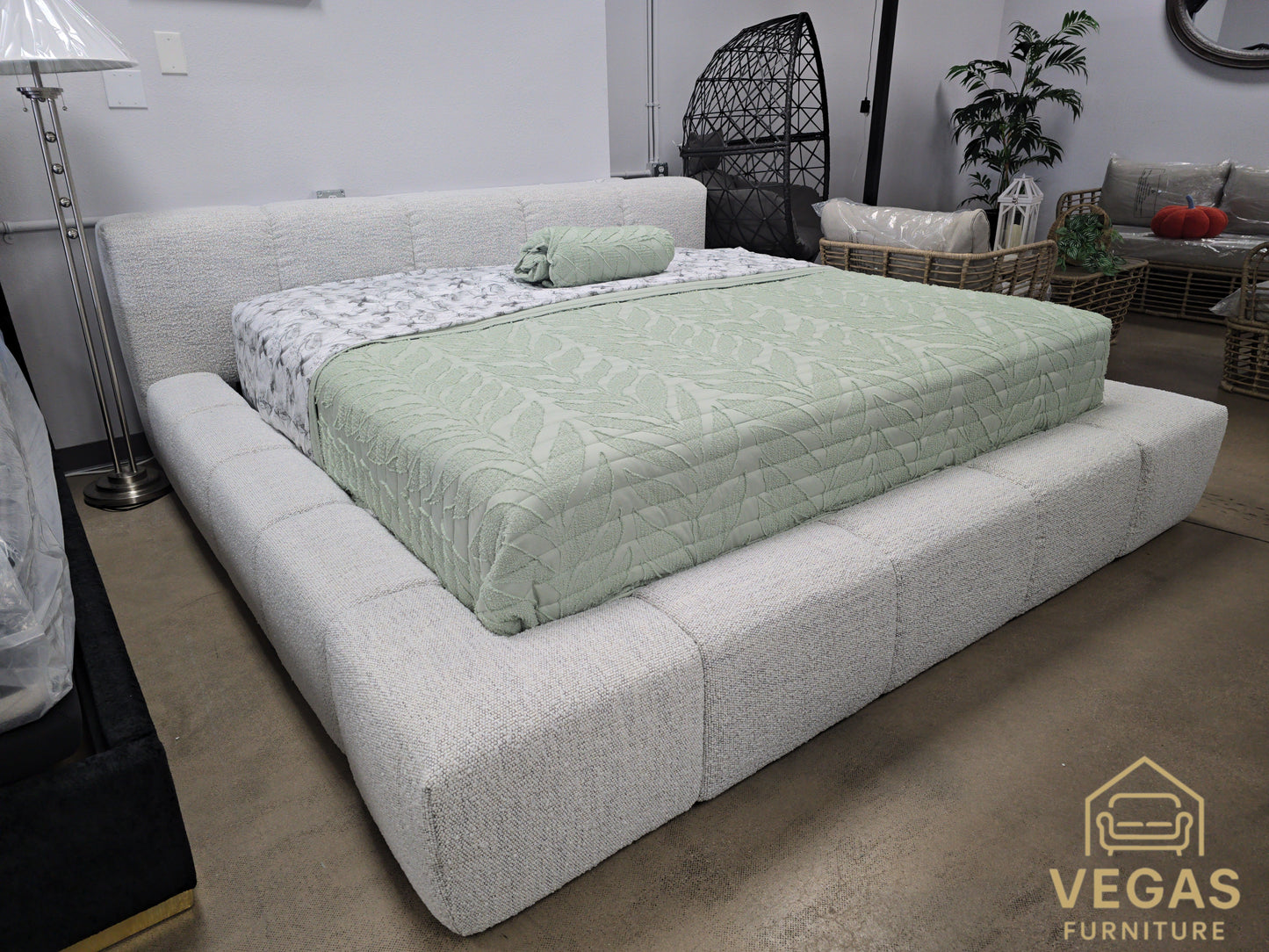 Modrest  - Modern Fabric Bed